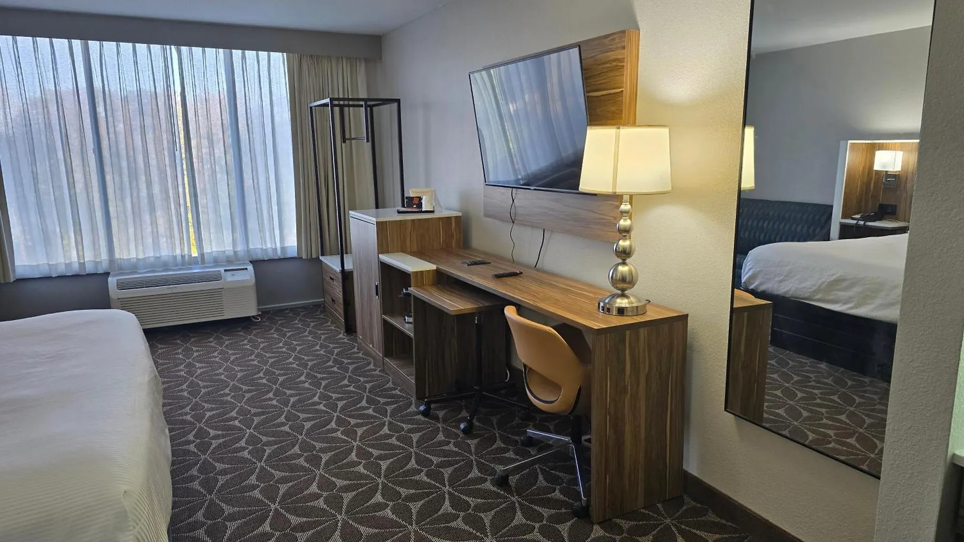 Hotel Wyndham Garden Williamsburg Busch Gardens Area