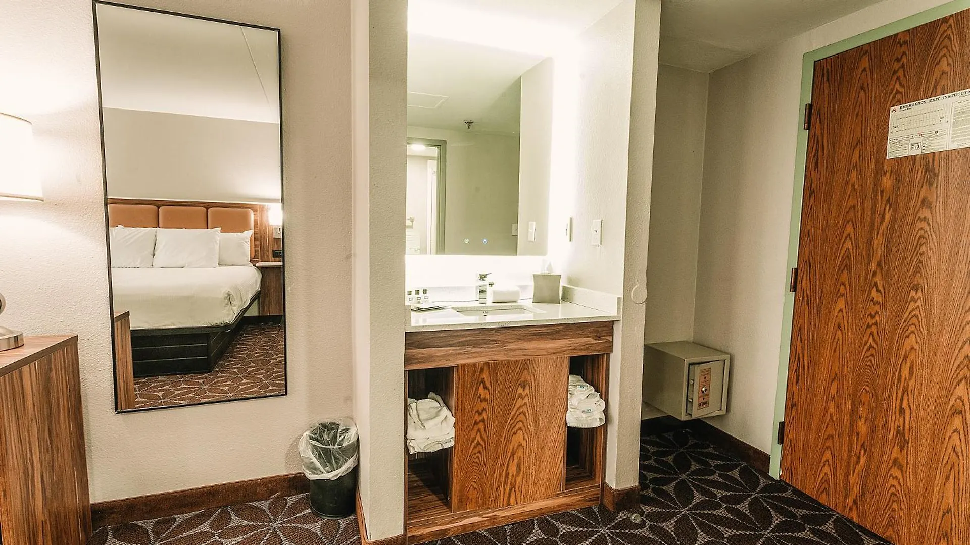 ***  Hotel Wyndham Garden Williamsburg Busch Gardens Area USA