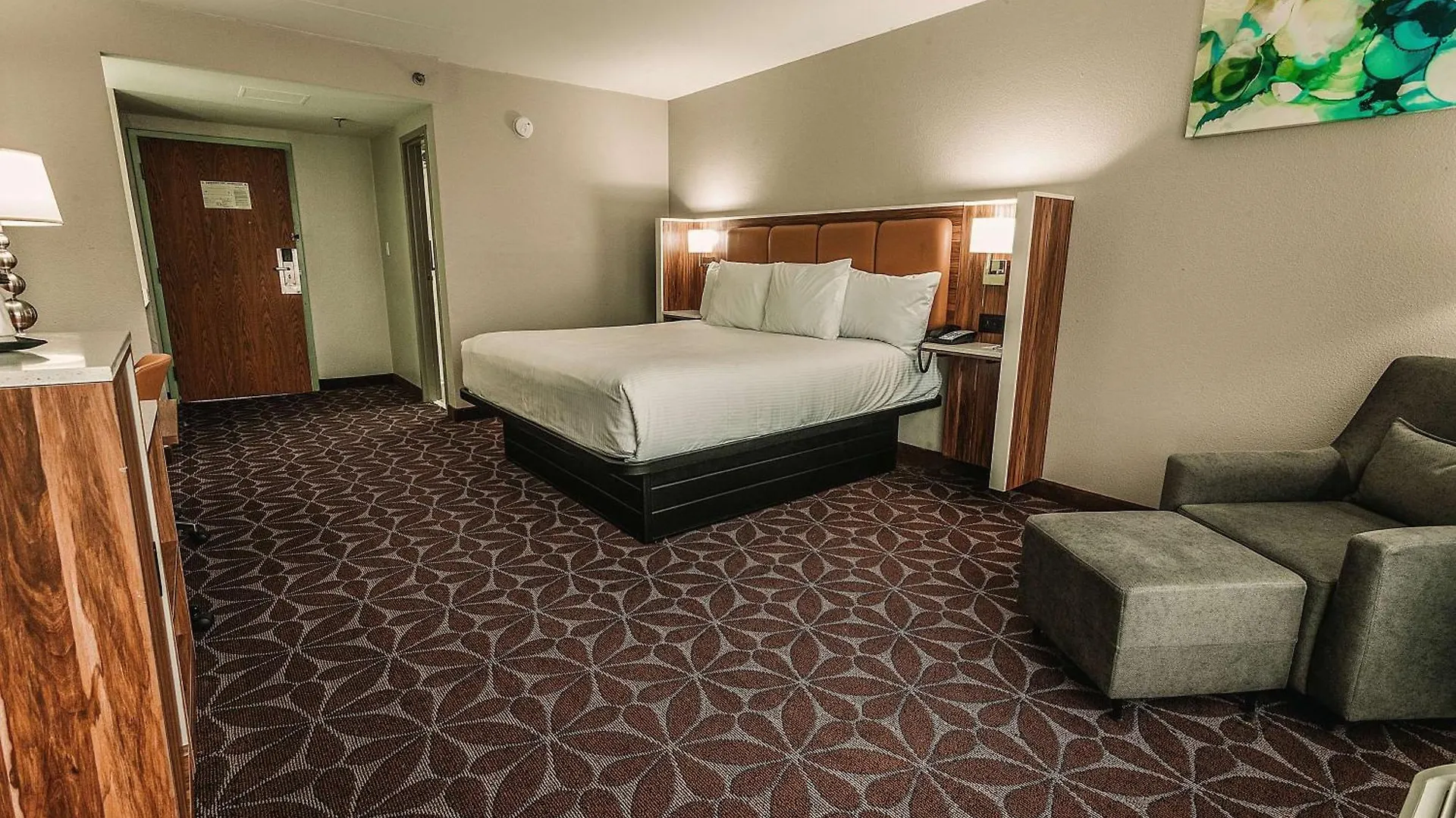 Hotel Wyndham Garden Williamsburg Busch Gardens Area