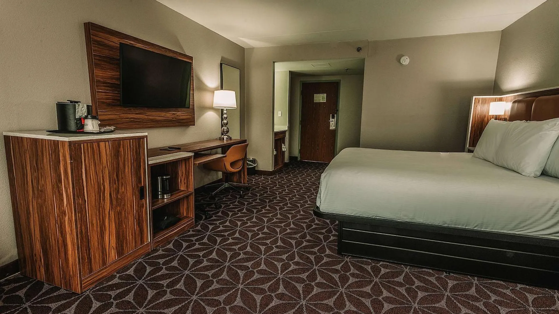 Hotel Wyndham Garden Williamsburg Busch Gardens Area