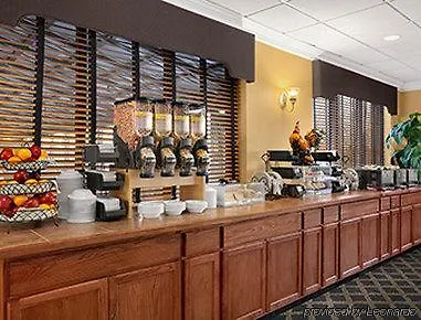 Hotel Wyndham Garden Williamsburg Busch Gardens Area