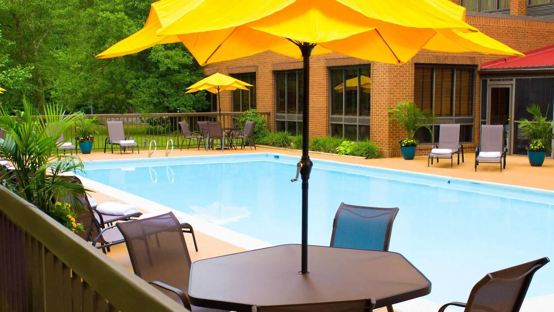 Hotel Wyndham Garden Williamsburg Busch Gardens Area
