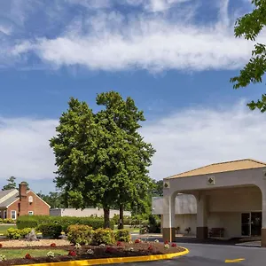 Super 8 By Wyndham Williamsburg/historic Area Hotel