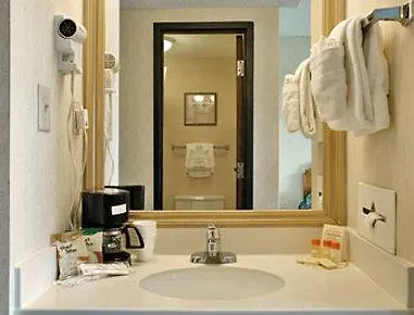 Wyndham Garden Williamsburg Busch Gardens Area Hotel